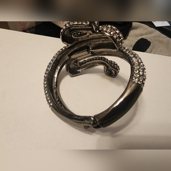 Betsy Johnson Bracelet - Picture 4 of 6